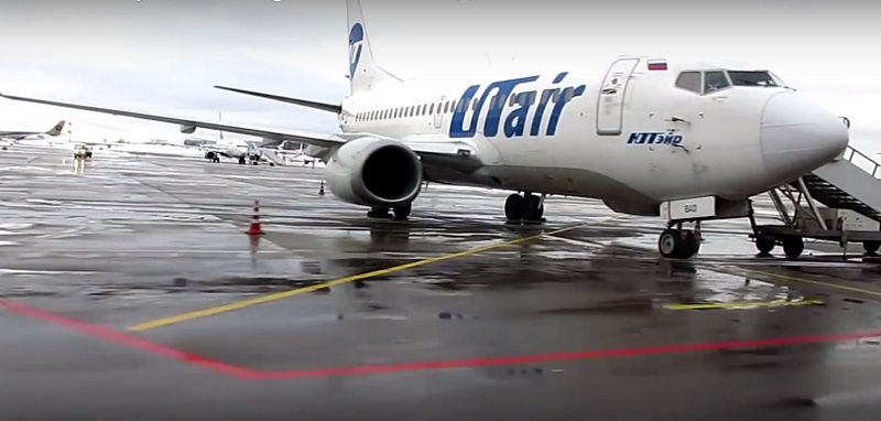 ЗАВРШЕНА ДРАМА НА НЕБУ МОСКВЕ: Боинг 737 са 112 путника принудно слетео на аеродром